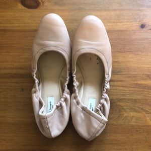 L.K. Bennett Nude/Blush Leather Flats in Size 39